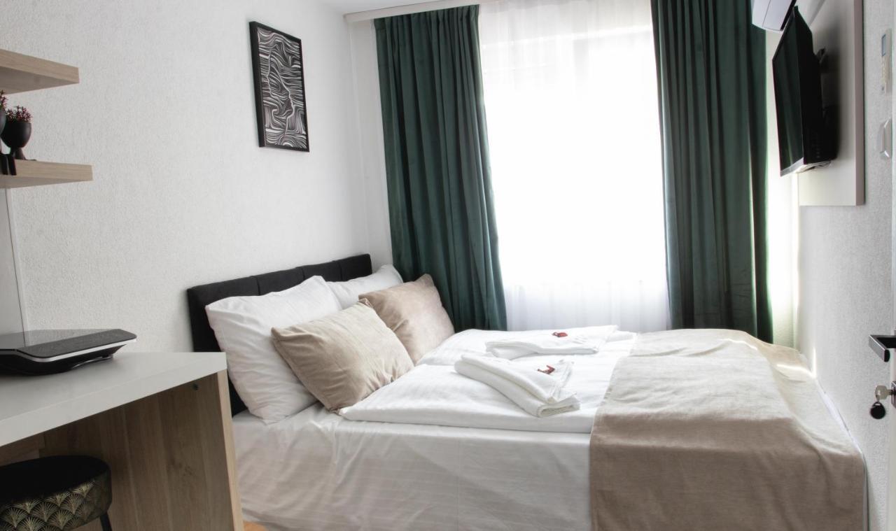 Apartments Han 2 Sarajevo Bagian luar foto