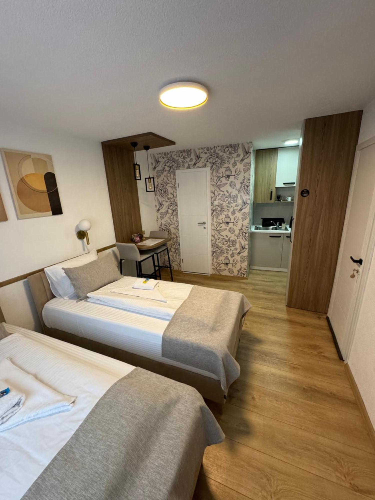 Apartments Han 2 Sarajevo Bagian luar foto